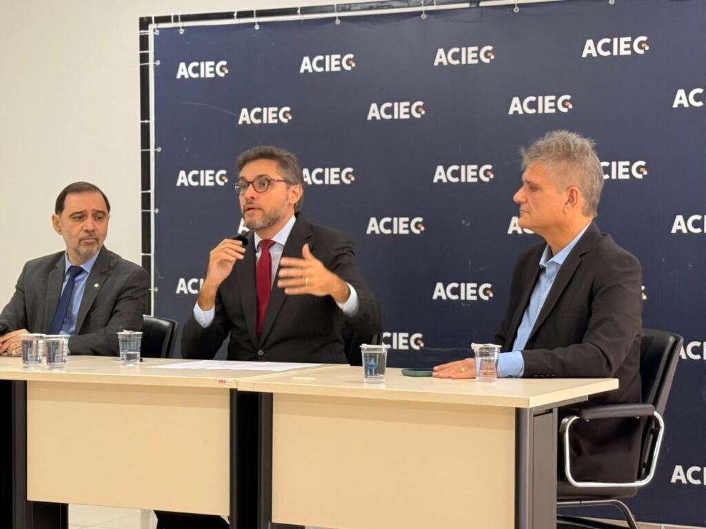 Especialistas realizam live para discutir adesão ao Simples Nacional em 2027